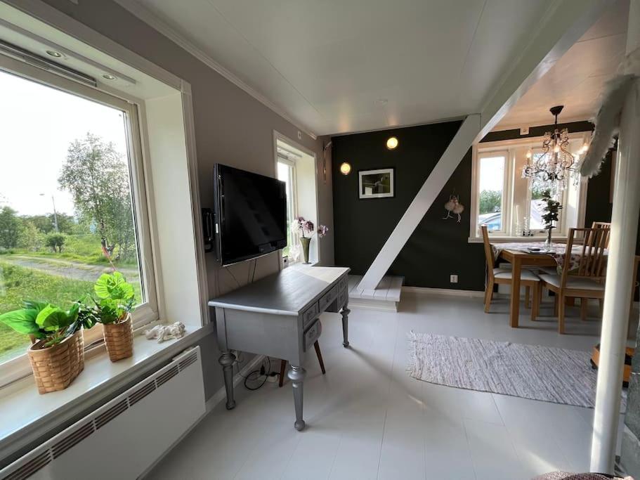 Holiday home Bestemors Hus Ca 3mil Utenfor Sent Sortland